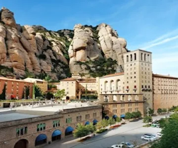 Montserrat: Afternoon Half-Day Trip from Barcelona with Liquor Tasting